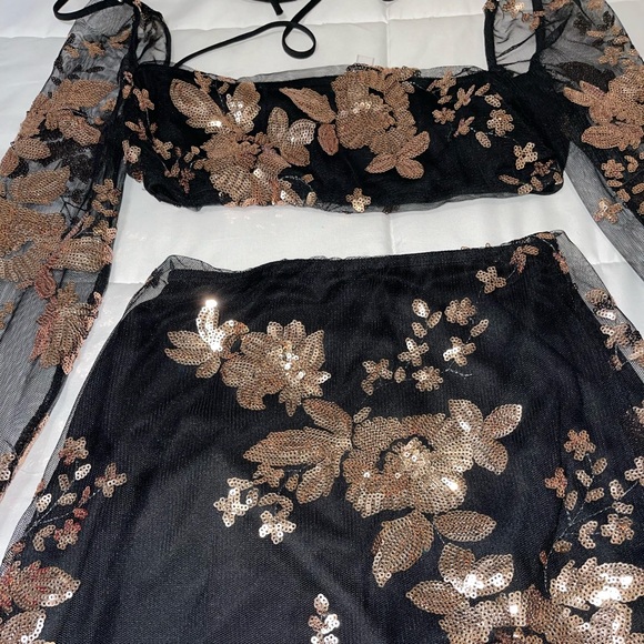 Lucy in the Sky Sequin Set - Picture 3 of 10